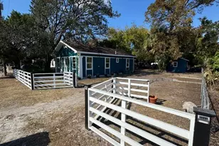 1118 E Linebaugh Ave., Tampa, FL 33612 - Photo 1