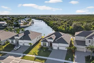 1088 Signet Dr, Apollo Beach, FL 33572 - Photo 3