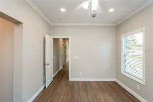 1700 45th St S, Saint Petersburg, FL 33711 - Photo 9