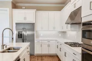 4228 Barbuda Ln, Kissimmee, FL 34758 - Photo 5