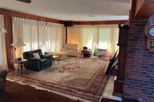 35412 Crescent Dr, Fruitland Park, FL 34731 - Photo 5