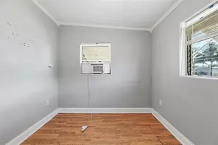 3947 Pensacola Dr, Lake Worth, FL 33462 - Photo 11