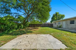 3947 Pensacola Dr, Lake Worth, FL 33462 - Photo 31