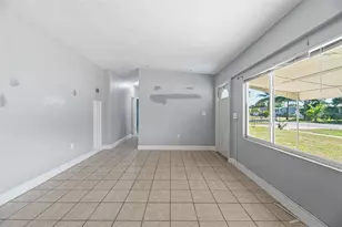 3947 Pensacola Dr, Lake Worth, FL 33462 - Photo 7