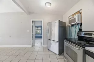 3947 Pensacola Dr, Lake Worth, FL 33462 - Photo 11