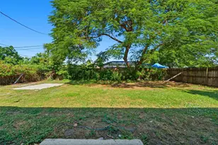 3947 Pensacola Dr, Lake Worth, FL 33462 - Photo 21