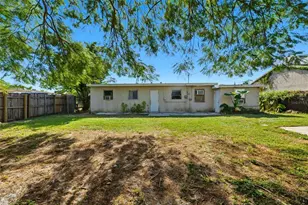 3947 Pensacola Dr, Lake Worth, FL 33462 - Photo 23