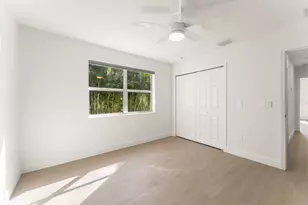 107 4th St, Belleair Beach, FL 33786 - Photo 23