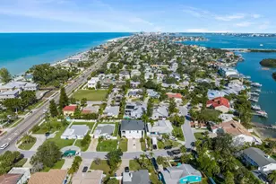 107 4th St, Belleair Beach, FL 33786 - Photo 31