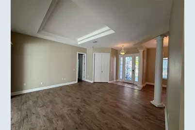 11102 Hyacinth Place, Lakewood Ranch, FL 34202 - Photo 9
