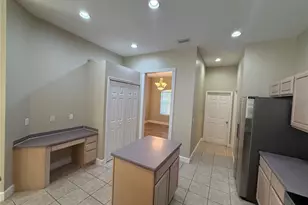 11102 Hyacinth Pl, Lakewood Ranch, FL 34202 - Photo 7