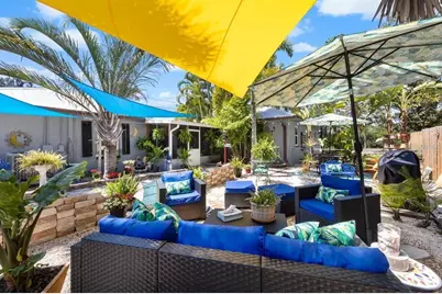 8301 Riverside Drive NE, Saint Petersburg, FL 33702 - Photo 11