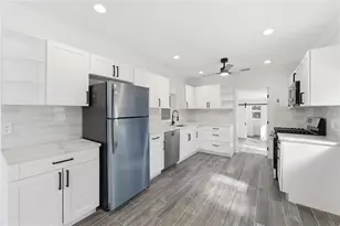 8301 Riverside Dr NE, Saint Petersburg, FL 33702 - Photo 23