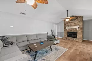 2047 Rocky Hill Dr, Deltona, FL 32738 - Photo 9