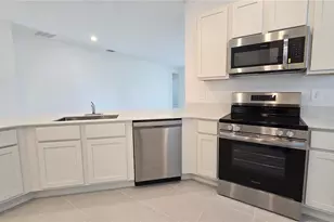 4822 Katrina Dr, Haines City, FL 33844 - Photo 5