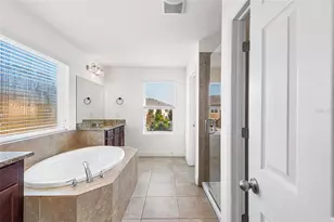 1848 Oak Hammock Ct, Lutz, FL 33558 - Photo 13