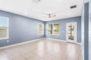 1848 Oak Hammock Ct, Lutz, FL 33558 - Photo 5