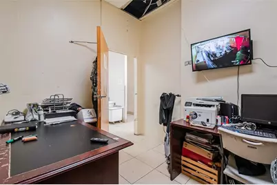 2471 E Semoran Boulevard, Apopka, FL 32703 - Photo 33