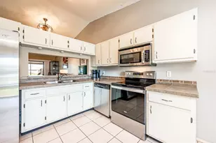 3070 Curry Woods Dr, Orlando, FL 32822 - Photo 9