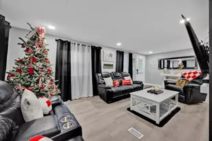 24 Flamingo Blvd, Winter Haven, FL 33880 - Photo 9