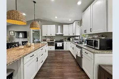 1380 9th Avenue, Deland, FL 32724 - Photo 3