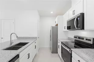 2770 Raindrop Run St, Clermont, FL 34714 - Photo 3