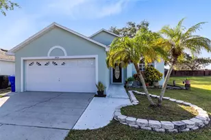 2404 Shelby Cir, Kissimmee, FL 34743 - Photo 3