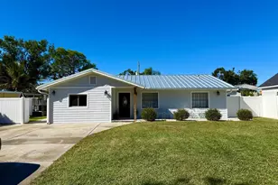 1057 Willis Ave, Sarasota, FL 34232 - Photo 9