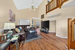 4652 Oak Arbor Cir, Orlando, FL 32808 - Photo 3