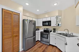 4652 Oak Arbor Cir, Orlando, FL 32808 - Photo 13