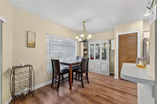 4652 Oak Arbor Cir, Orlando, FL 32808 - Photo 9