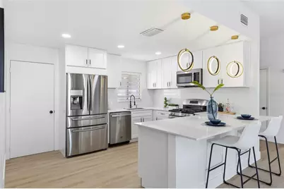 5439 E Sacramento Court, Orlando, FL 32821 - Photo 7