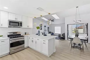 5439 E Sacramento Ct, Orlando, FL 32821 - Photo 5