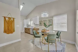 37510 Leggett Ln, Lady Lake, FL 32159 - Photo 9