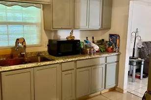 8324 Susie St, Jacksonville, FL 32210 - Photo 13