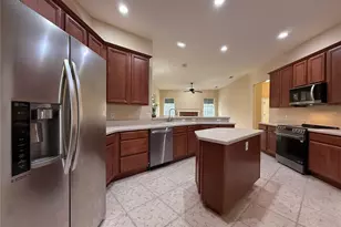 9800 Montclair Cir, Apopka, FL 32703 - Photo 3