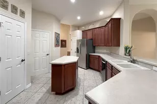 9800 Montclair Cir, Apopka, FL 32703 - Photo 17