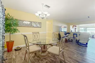 4192 Cr 400, Lake Panasoffkee, FL 33538 - Photo 3