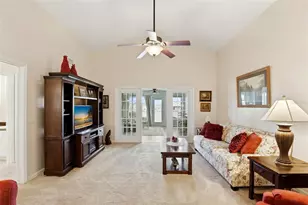 864 Lake Elsie Dr, Tavares, FL 32778 - Photo 13