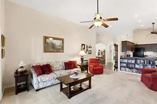 864 Lake Elsie Dr, Tavares, FL 32778 - Photo 11