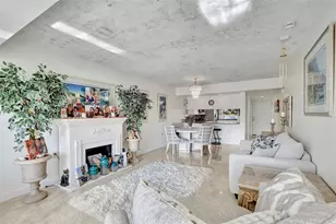 3630 Whitehall Dr, West Palm Beach, FL 33401 - Photo 13