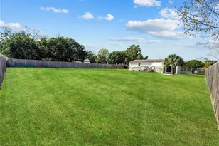 35620 Shelley Dr, Leesburg, FL 34788 - Photo 11