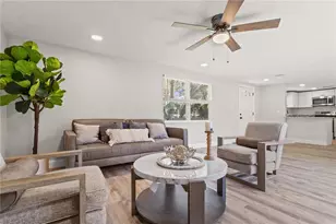 2716 Berdetta St, Leesburg, FL 34748 - Photo 3