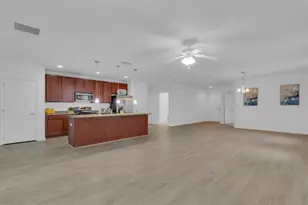 2943 Casabella Dr, Kissimmee, FL 34744 - Photo 5