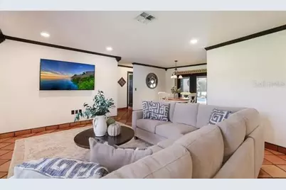 2077 Racimo Drive, Sarasota, FL 34240 - Photo 7