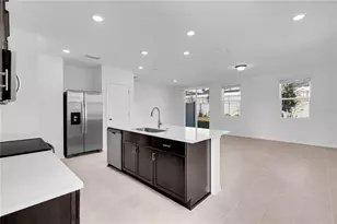 16362 Bird of Paradise Ave, Clermont, FL 34714 - Photo 3