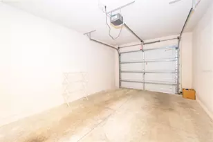 1075 David Walker Dr, Tavares, FL 32778 - Photo 19