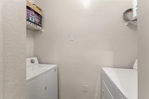 6025 Westgate Dr, Orlando, FL 32835 - Photo 17