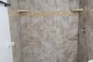 6830 Magnolia Pointe Cir, Orlando, FL 32810 - Photo 15