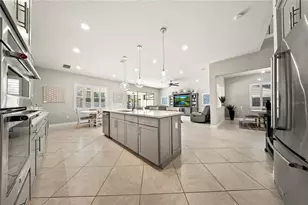 7905 Wandering Wy, Orlando, FL 32836 - Photo 5